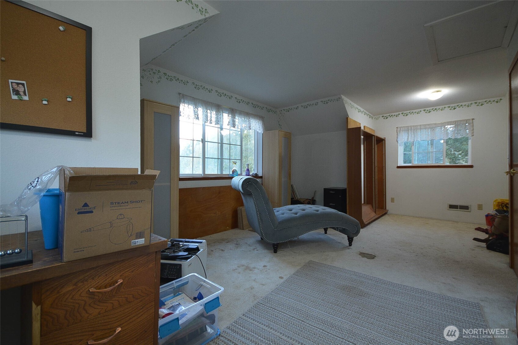 210 Brooklyn Road , Oakville, WA 98568-9715