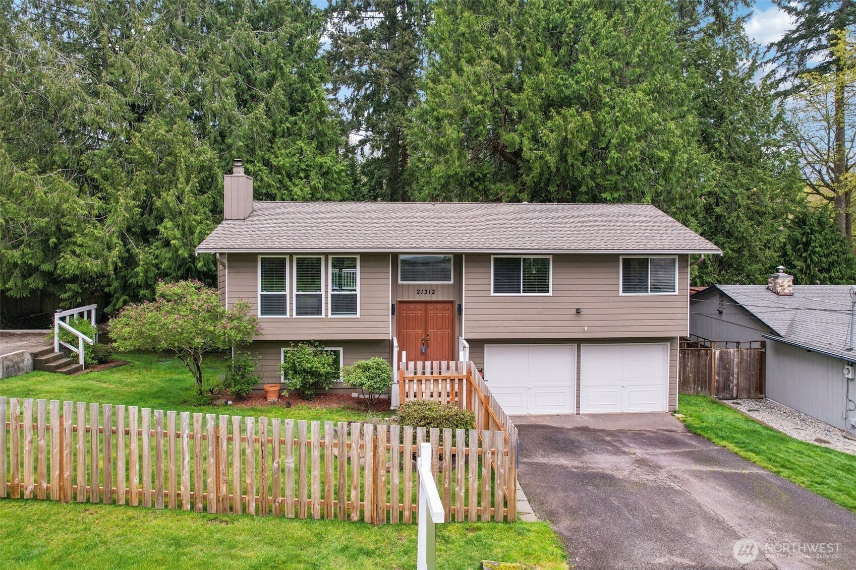 21312 NE 60th Place , Redmond, WA 98053