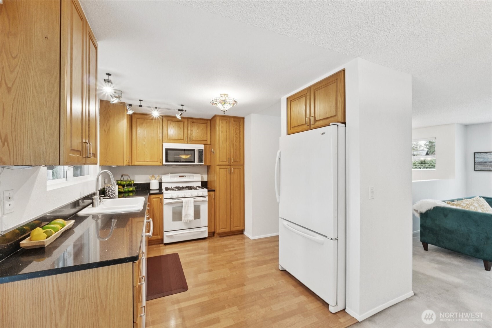 21312 NE 60th Place , Redmond, WA 98053