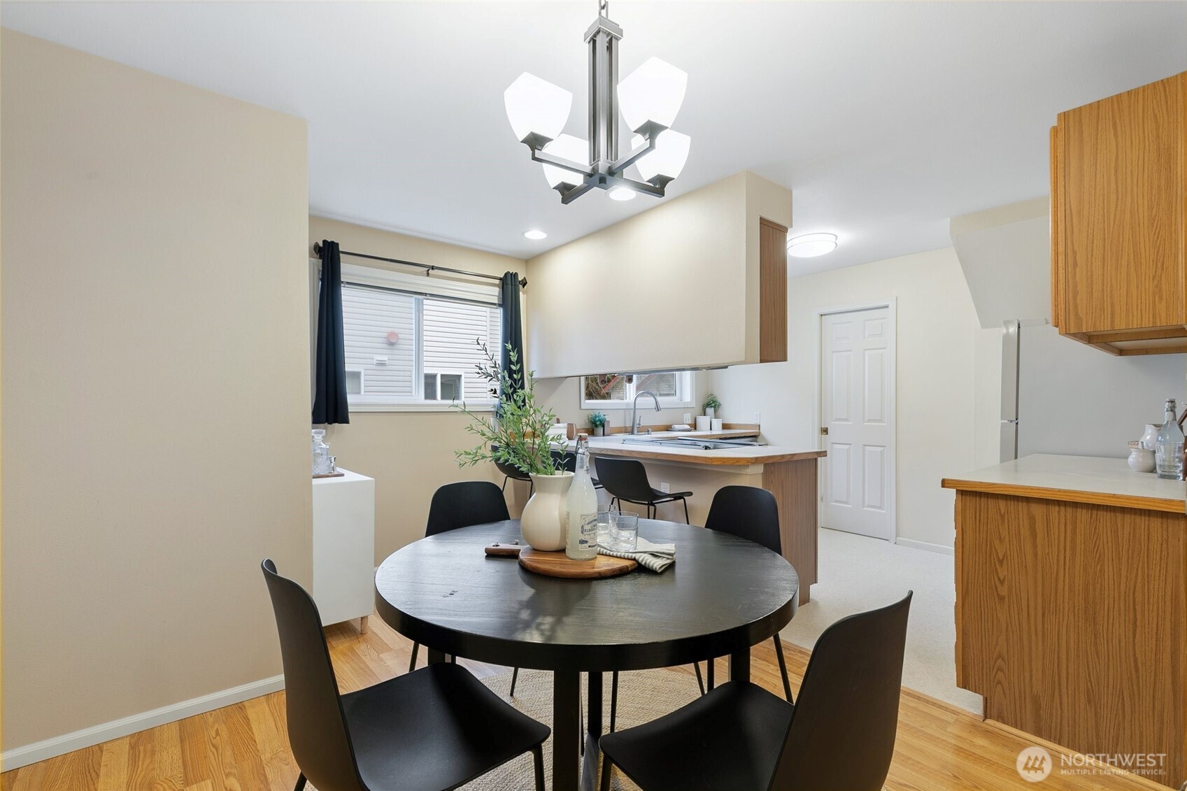 2801 NE 130th Street #C102, Seattle, WA 98125