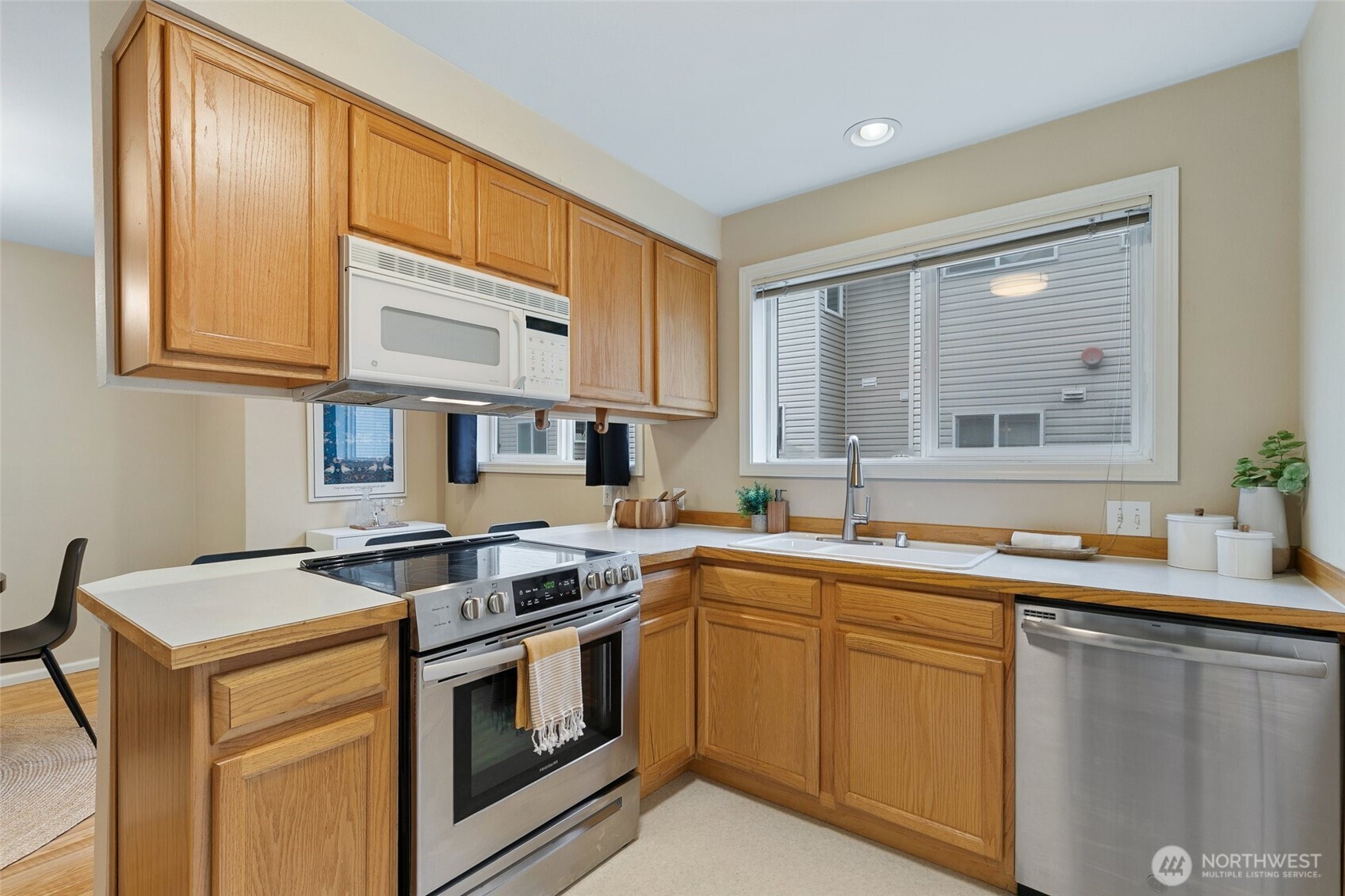 2801 NE 130th Street #C102, Seattle, WA 98125