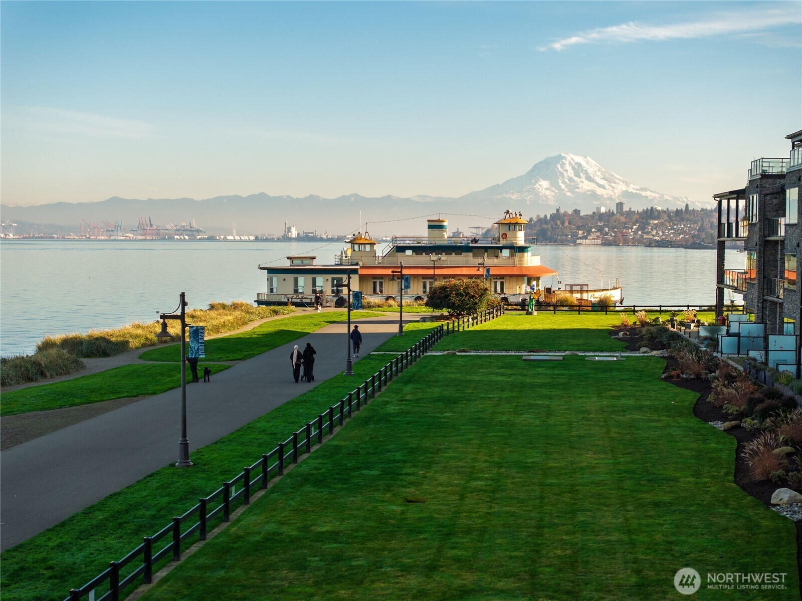 4907 Main Street #702, Tacoma, WA 98407