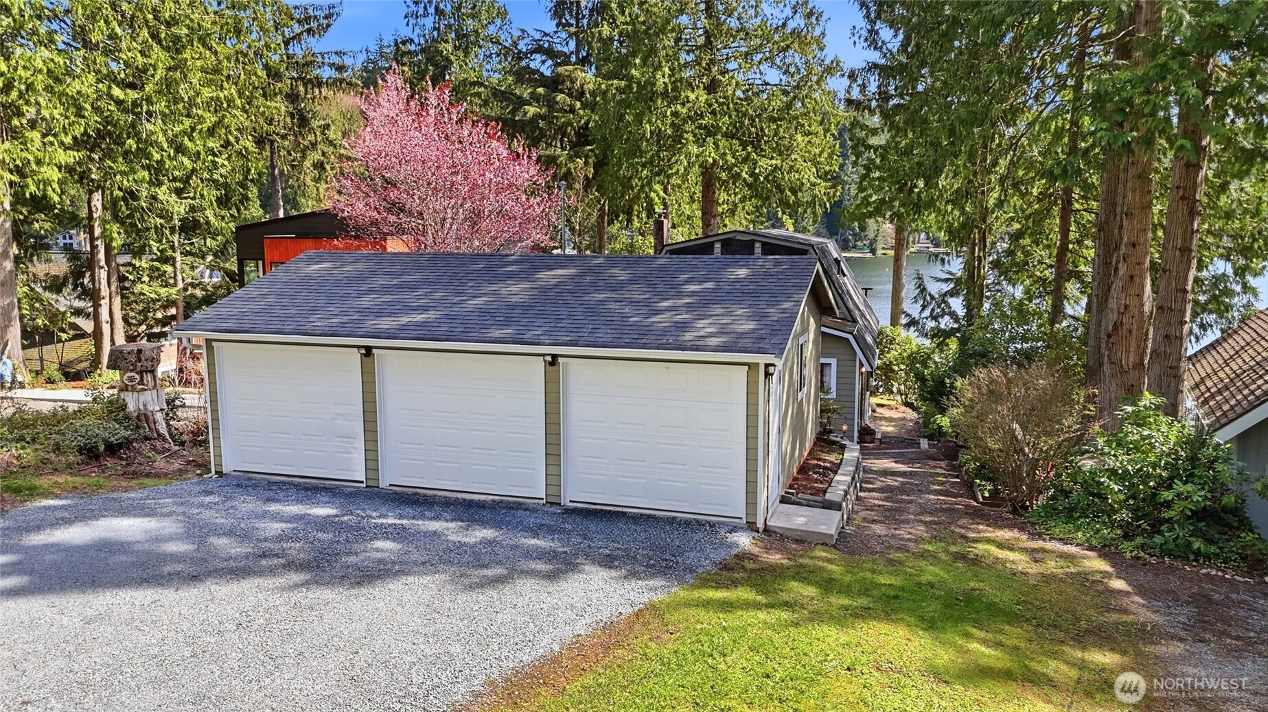 231 NW Lake Roesiger Road , Snohomish, WA 98290