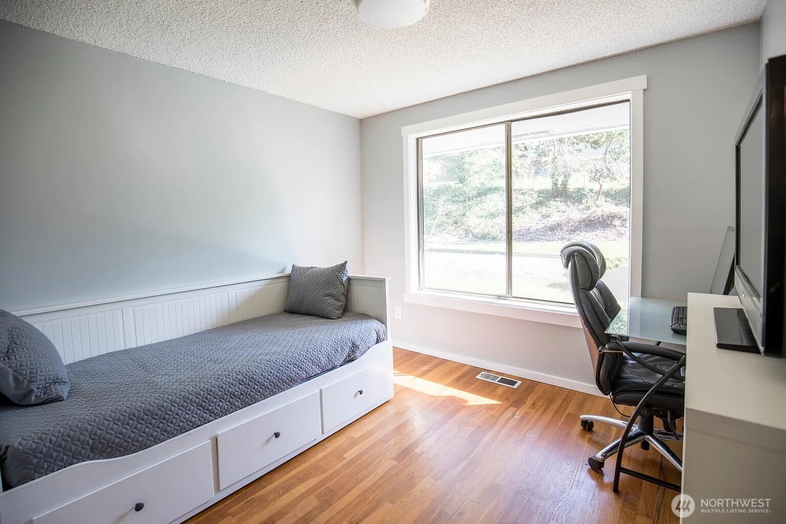 8036 & 8038 116th Avenue SE, Newcastle, WA 98056