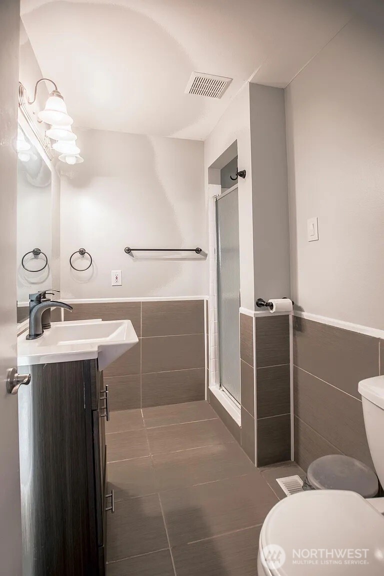 8036 & 8038 116th Avenue SE, Newcastle, WA 98056