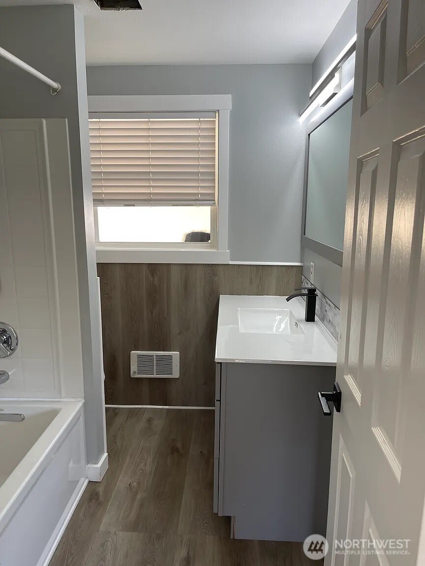 8036 & 8038 116th Avenue SE, Newcastle, WA 98056