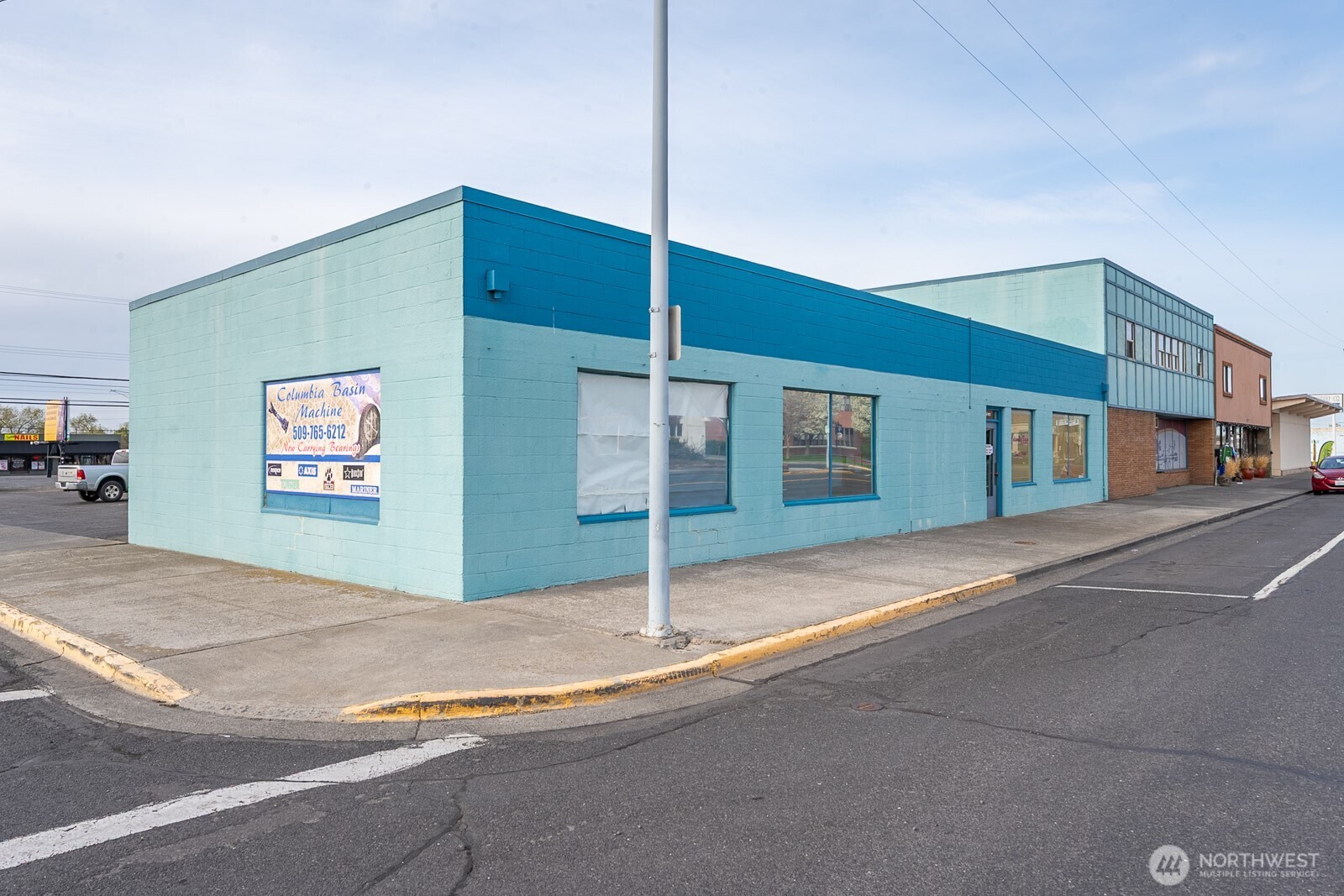 612 W 3rd Avenue , Moses Lake, WA 98837