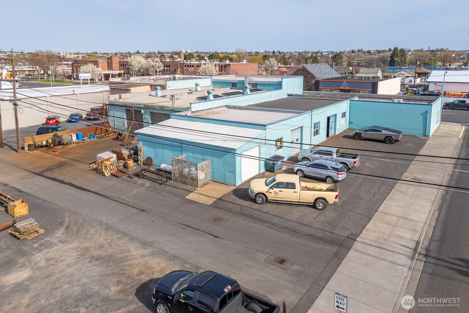 612 W 3rd Avenue , Moses Lake, WA 98837