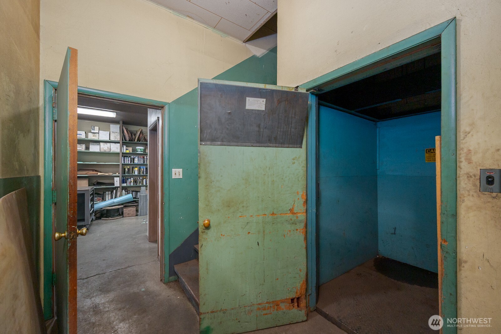 612 W 3rd Avenue , Moses Lake, WA 98837