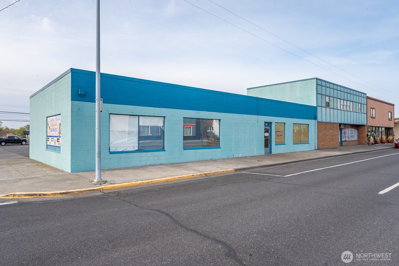 612 W 3rd Avenue , Moses Lake, WA 98837
