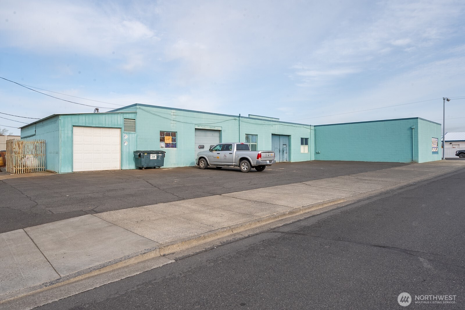 612 W 3rd Avenue , Moses Lake, WA 98837