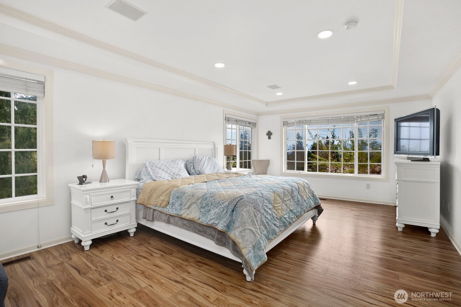 18451 NW Village Park Drive , Issaquah, WA 98027