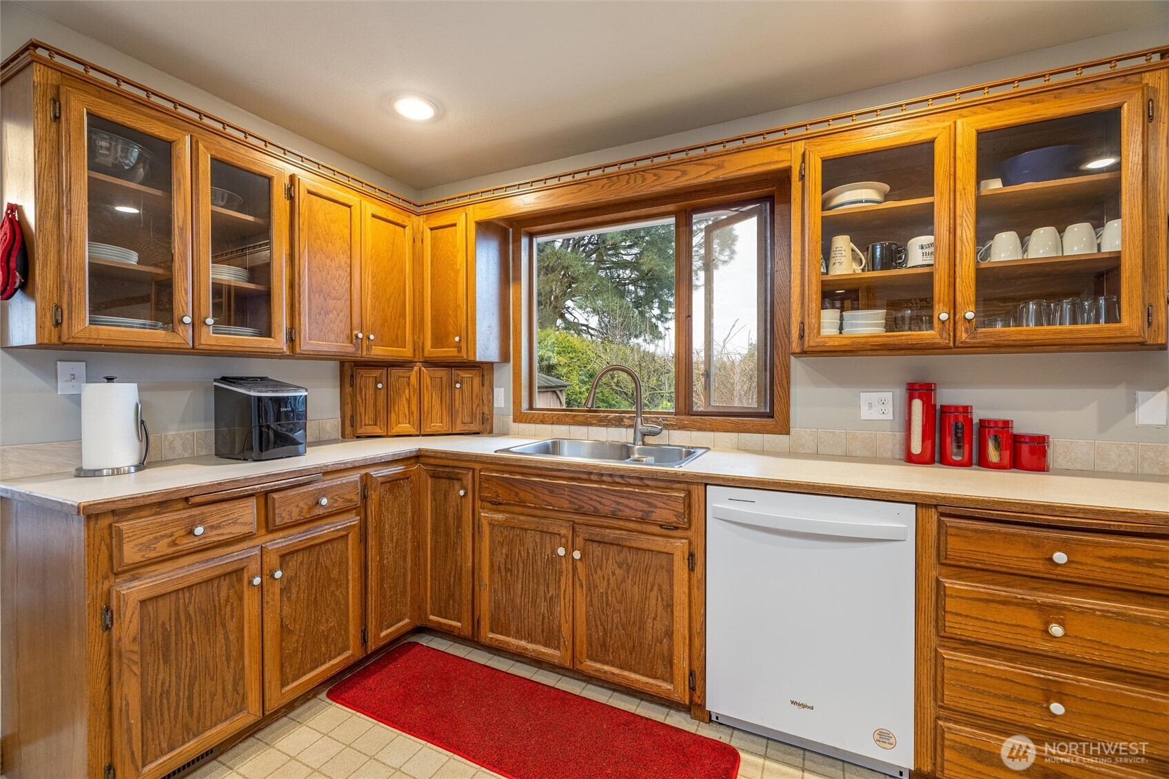 924 E Grover Street , Lynden, WA 98264