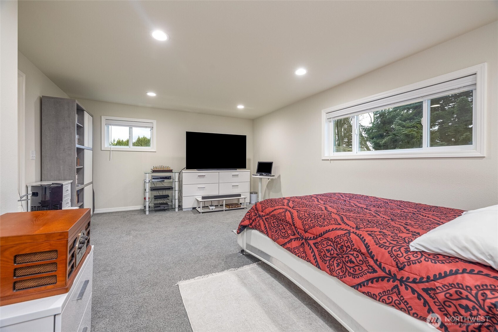 924 E Grover Street , Lynden, WA 98264