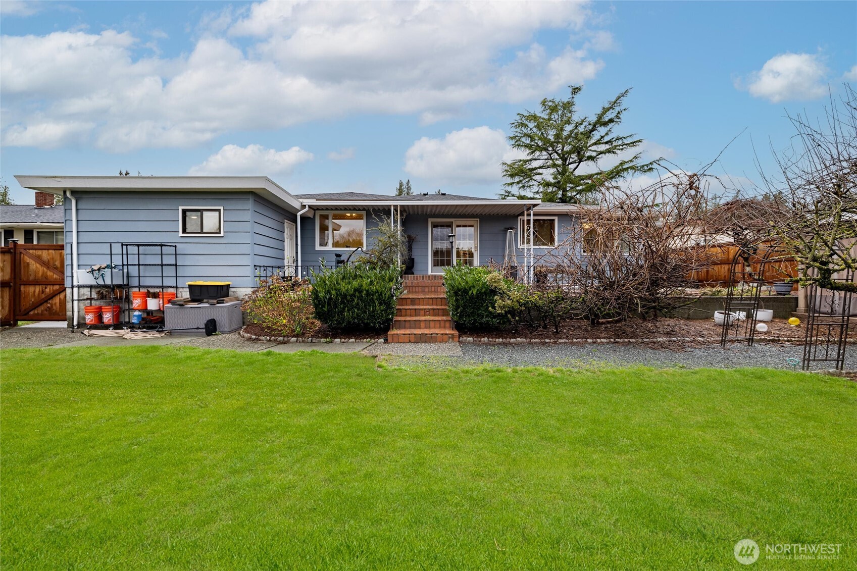 924 E Grover Street , Lynden, WA 98264