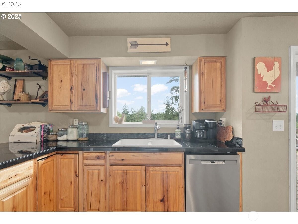 1415 Sightly Road , Toutle, WA 98649