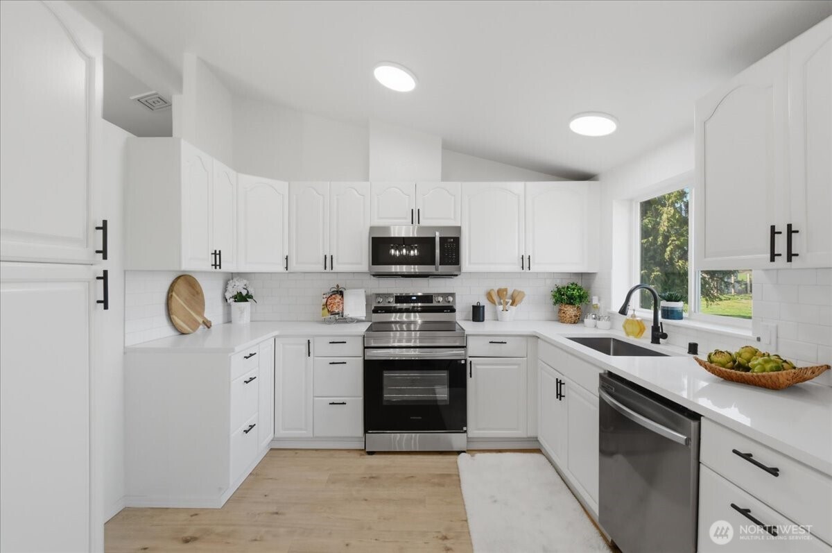 176 TARA Lane , Vader, WA 98593