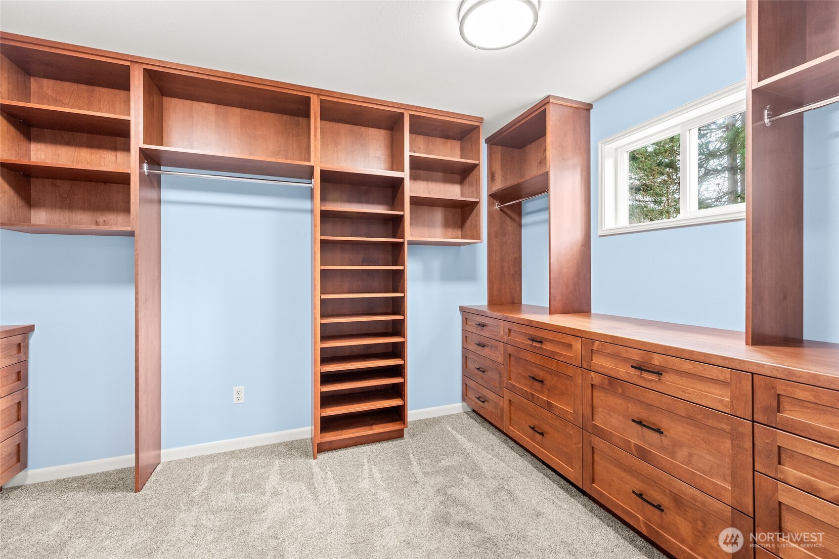 16904 237th Place NE, Woodinville, WA 98077