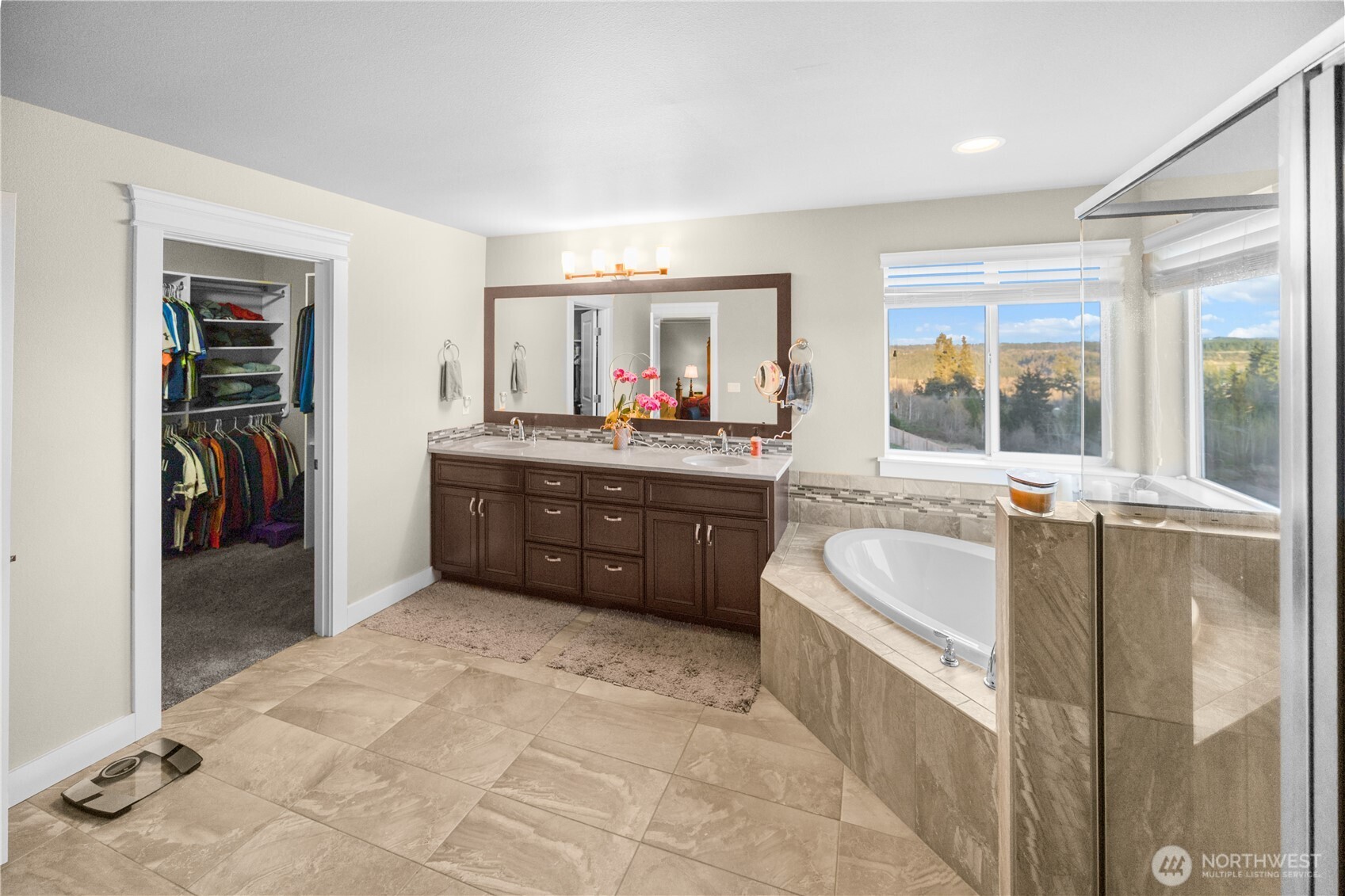 13802 111th Street Ct E, Puyallup, WA 98374