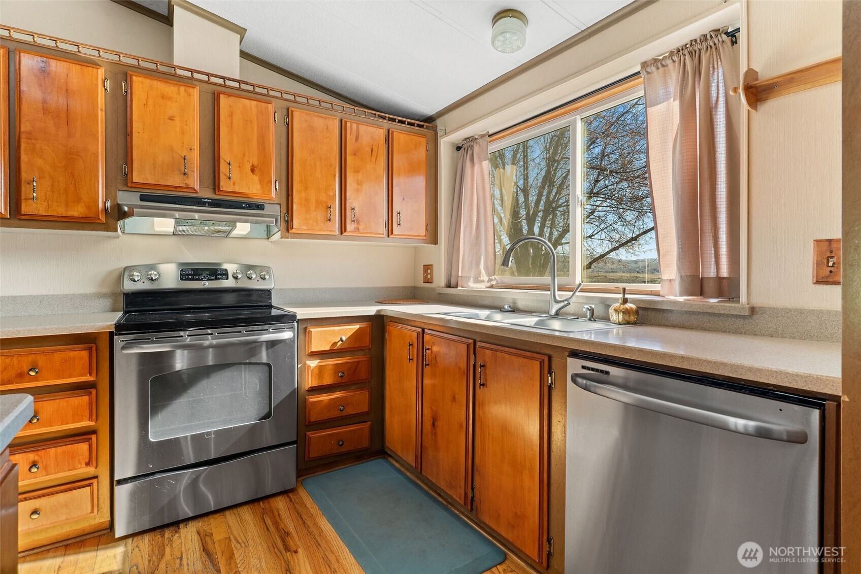 384 SR 173 , Brewster, WA 98812