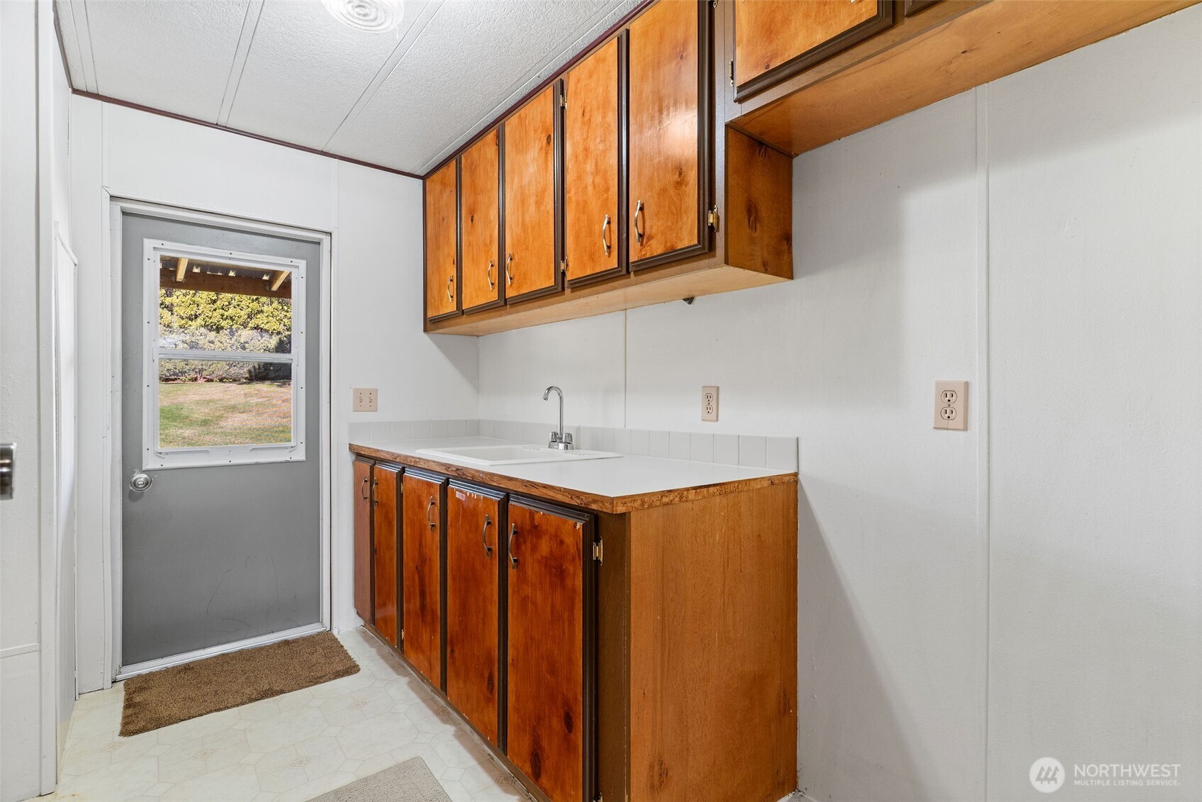 384 SR 173 , Brewster, WA 98812