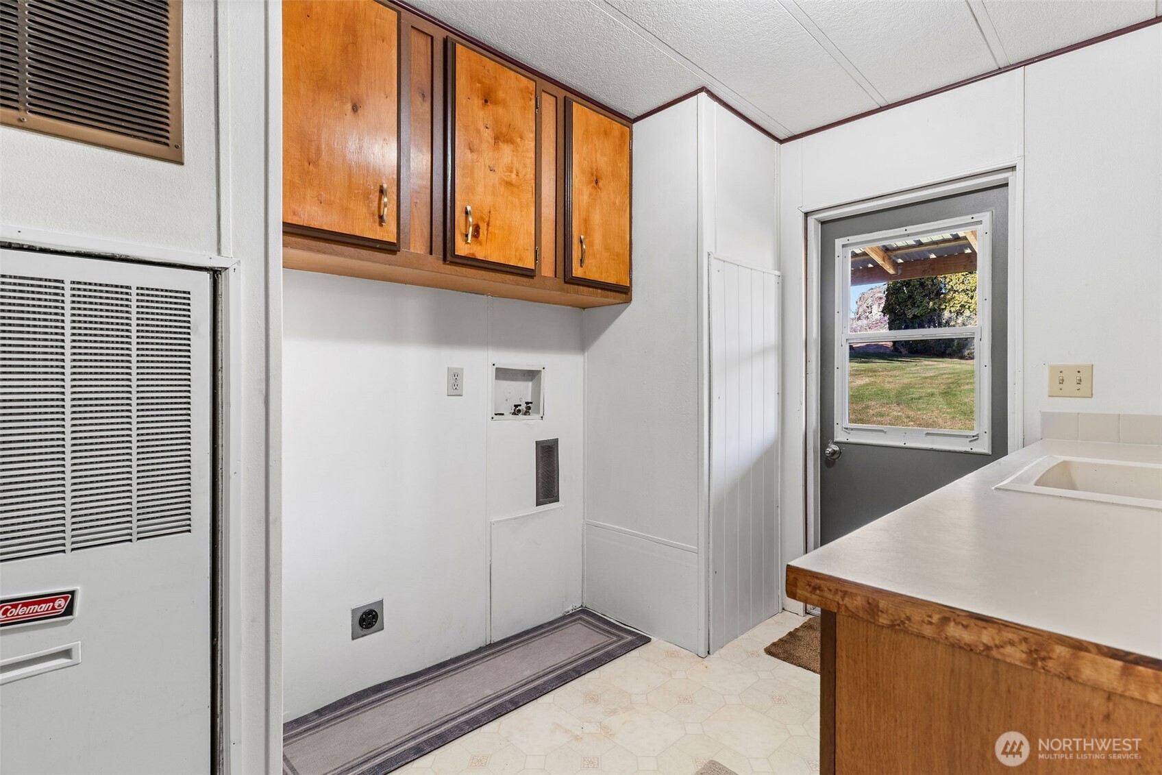 384 SR 173 , Brewster, WA 98812