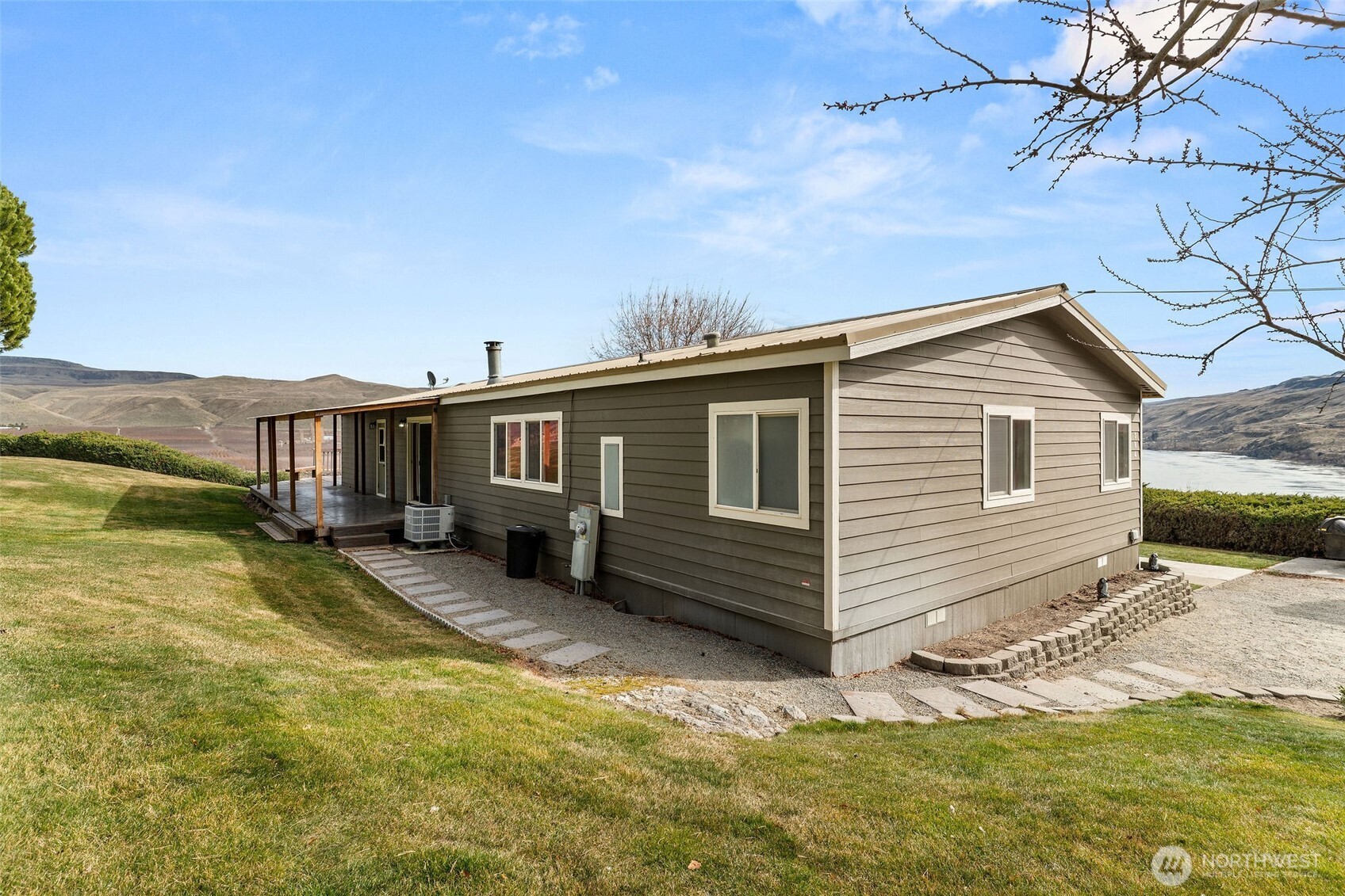 384 SR 173 , Brewster, WA 98812