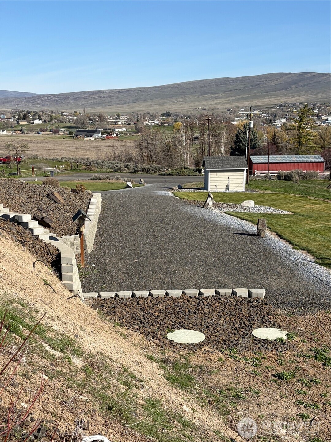 522 Adobe Way , Selah, WA 98942