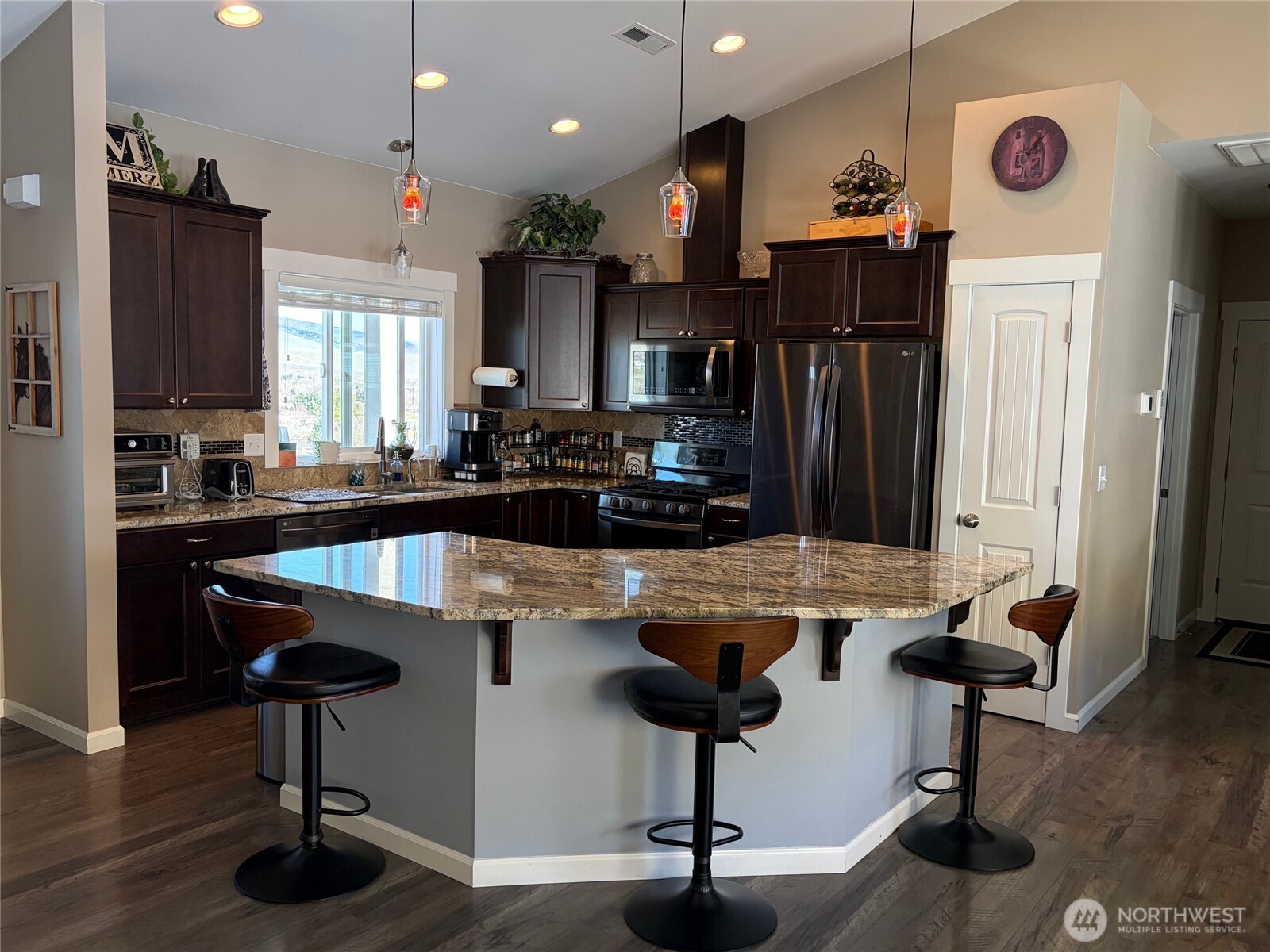 522 Adobe Way , Selah, WA 98942