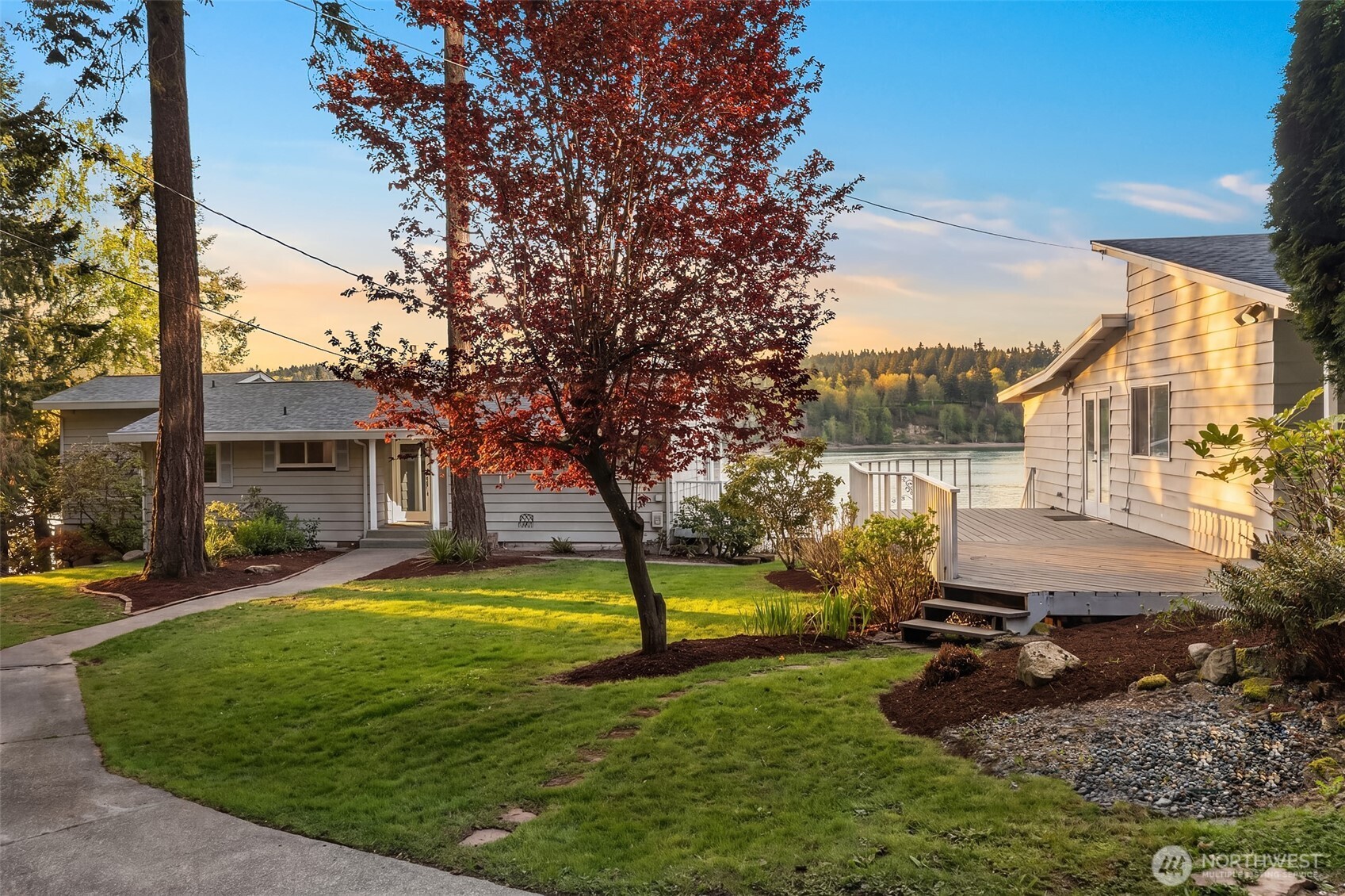 9139 SW Bayview Drive , Vashon, WA 98070