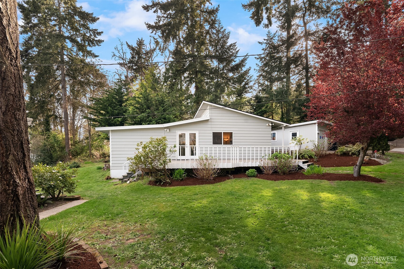 9139 SW Bayview Drive , Vashon, WA 98070