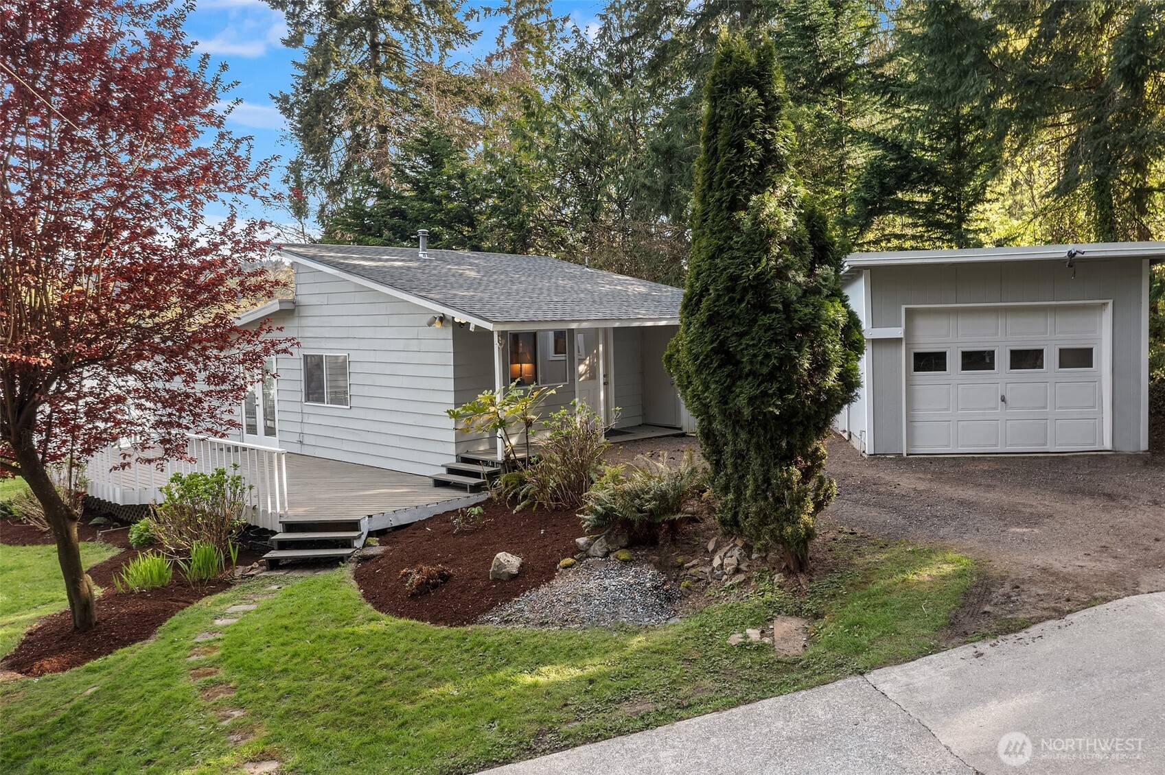 9139 SW Bayview Drive , Vashon, WA 98070