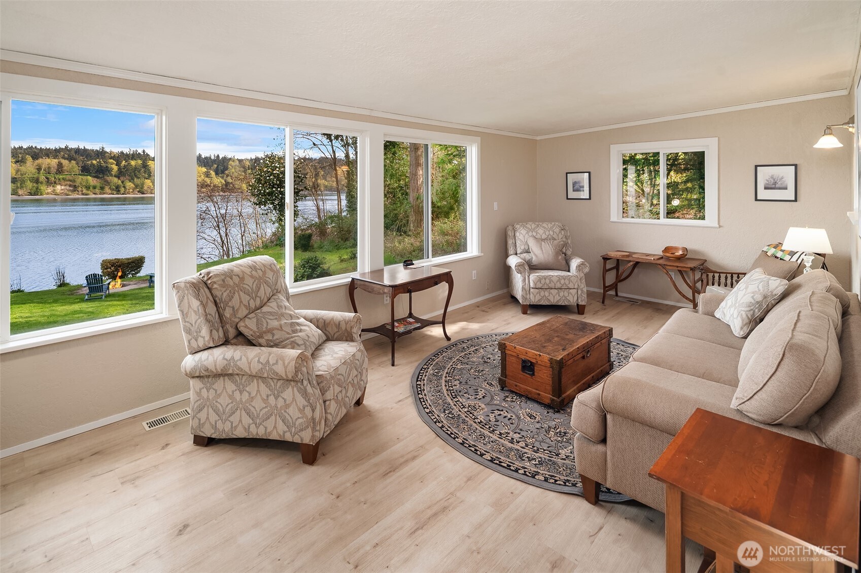 9139 SW Bayview Drive , Vashon, WA 98070