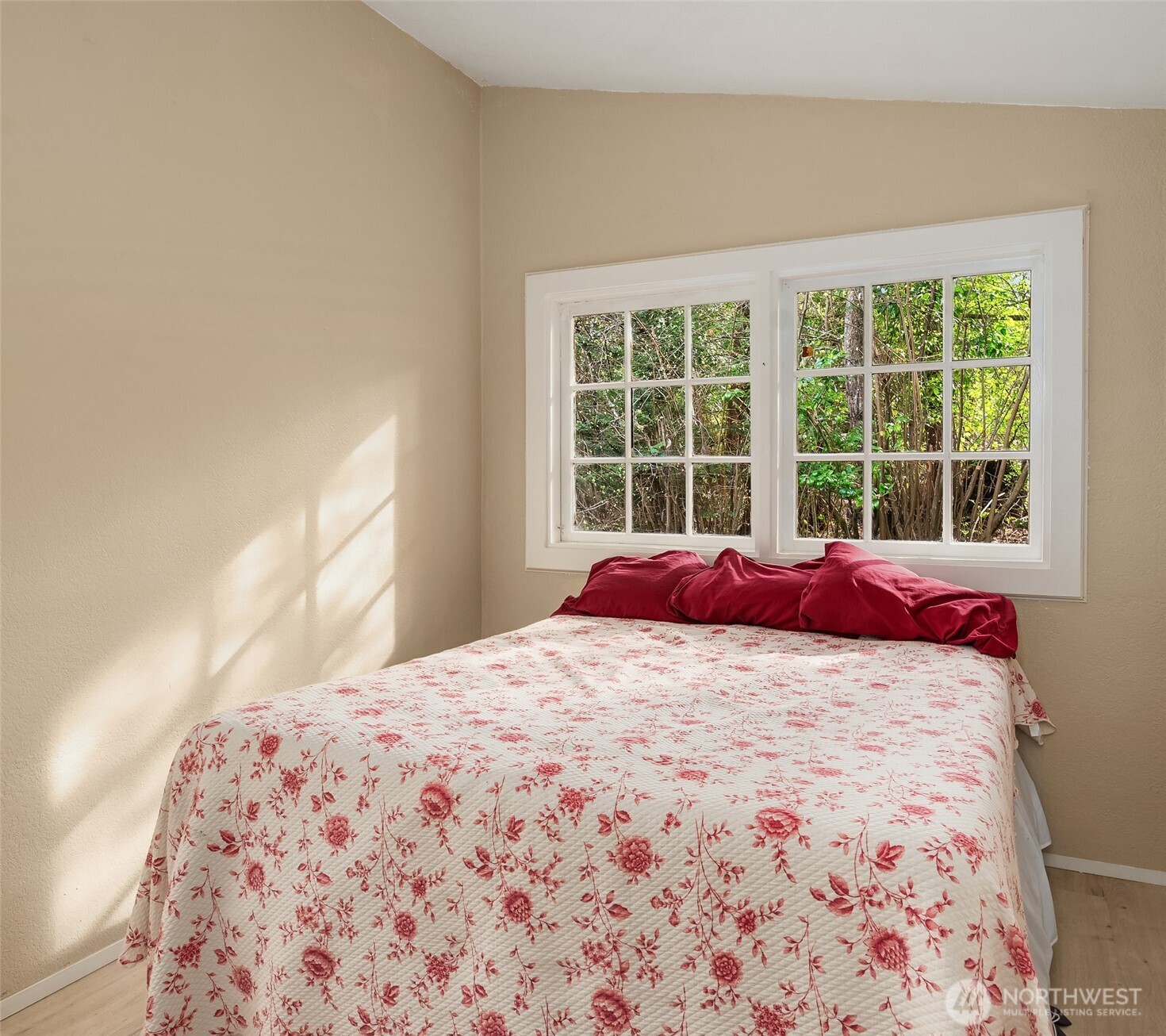 9139 SW Bayview Drive , Vashon, WA 98070