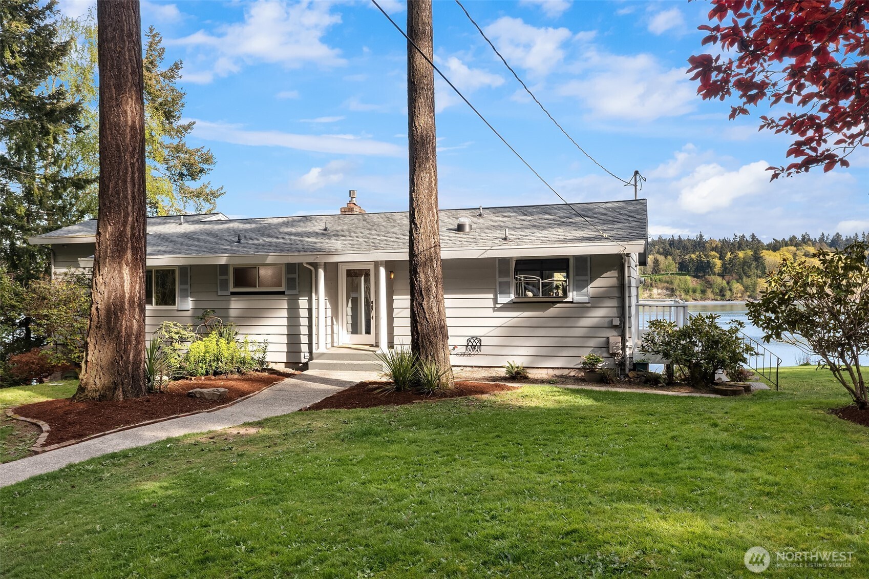 9139 SW Bayview Drive , Vashon, WA 98070