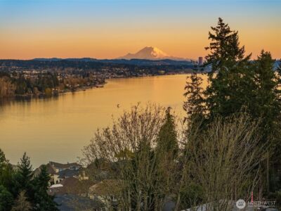 11312 83rd Place NE, Kirkland, WA 98034 - Photo 2