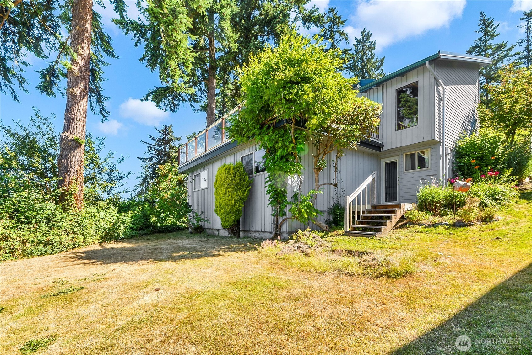 19904 Soundview Drive NW, Stanwood, WA 98292