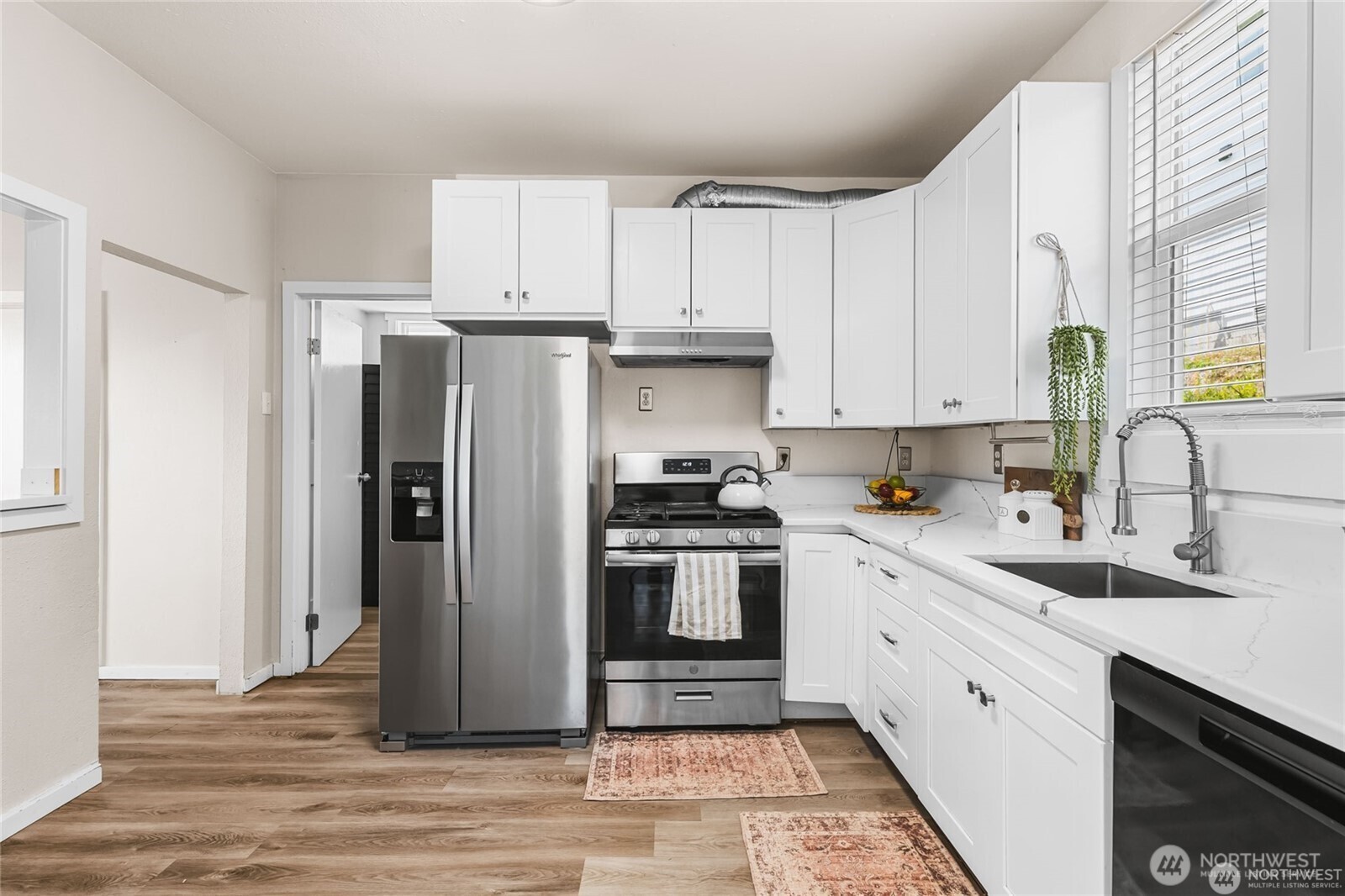 1306 E 32nd Street , Tacoma, WA 98404