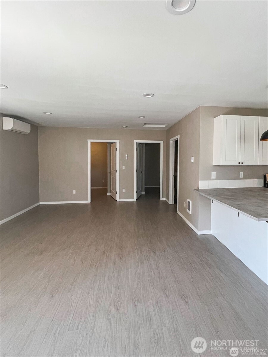 1306 E 32nd Street , Tacoma, WA 98404