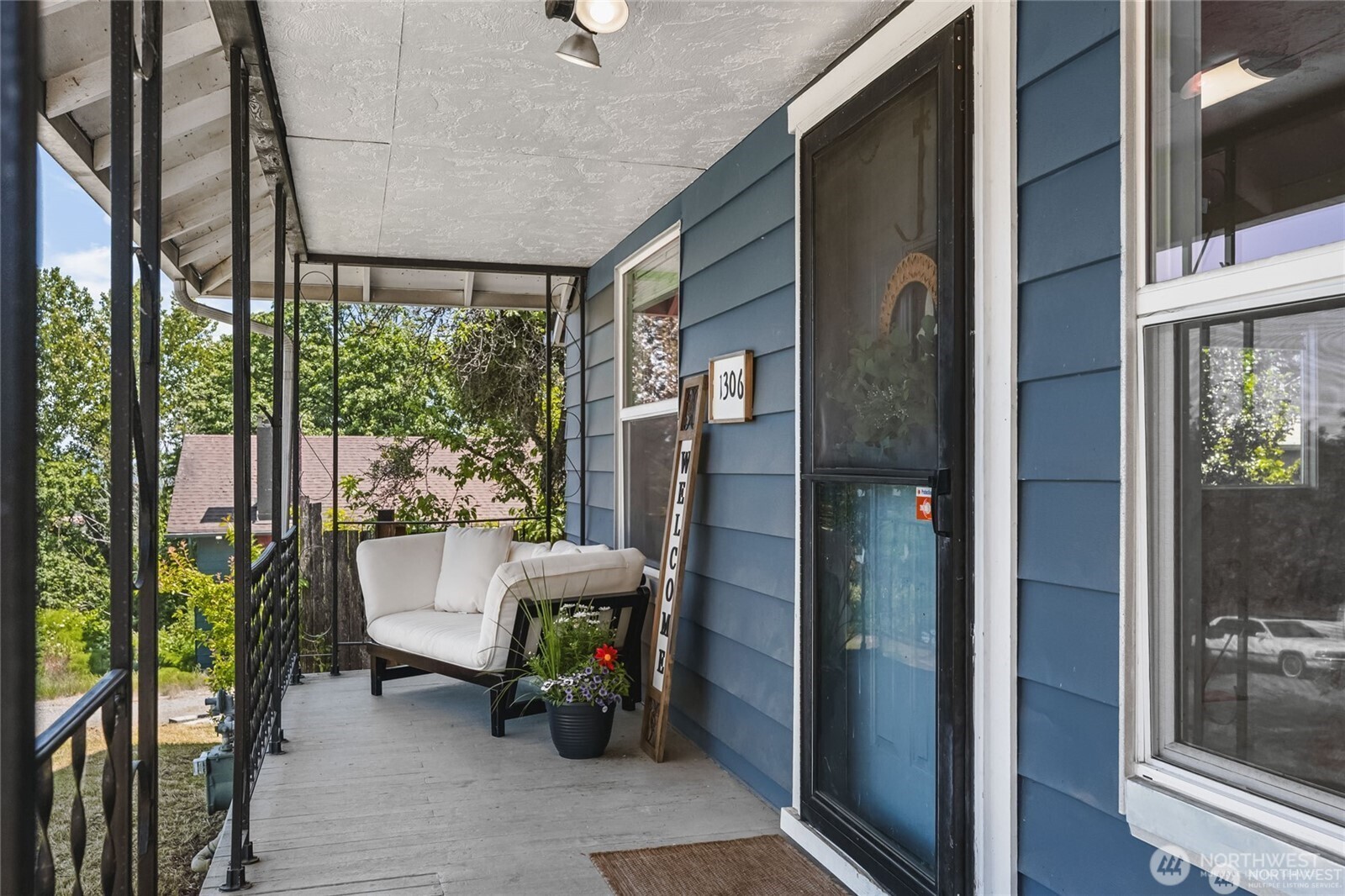1306 E 32nd Street , Tacoma, WA 98404