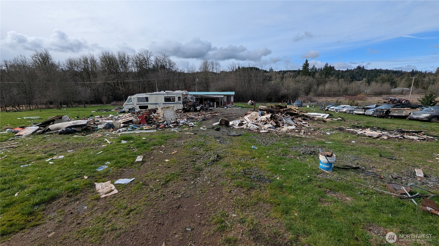 1493 Ferrier Road , Winlock, WA 98596