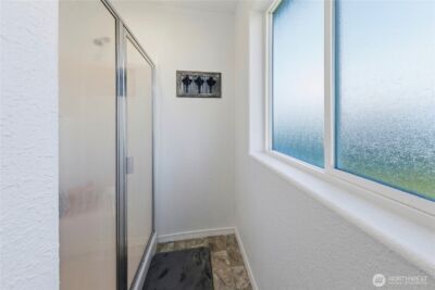 6505 Stewart Avenue E, Puyallup, WA 98371 - Photo 17