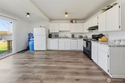 6505 Stewart Avenue E, Puyallup, WA 98371 - Photo 6