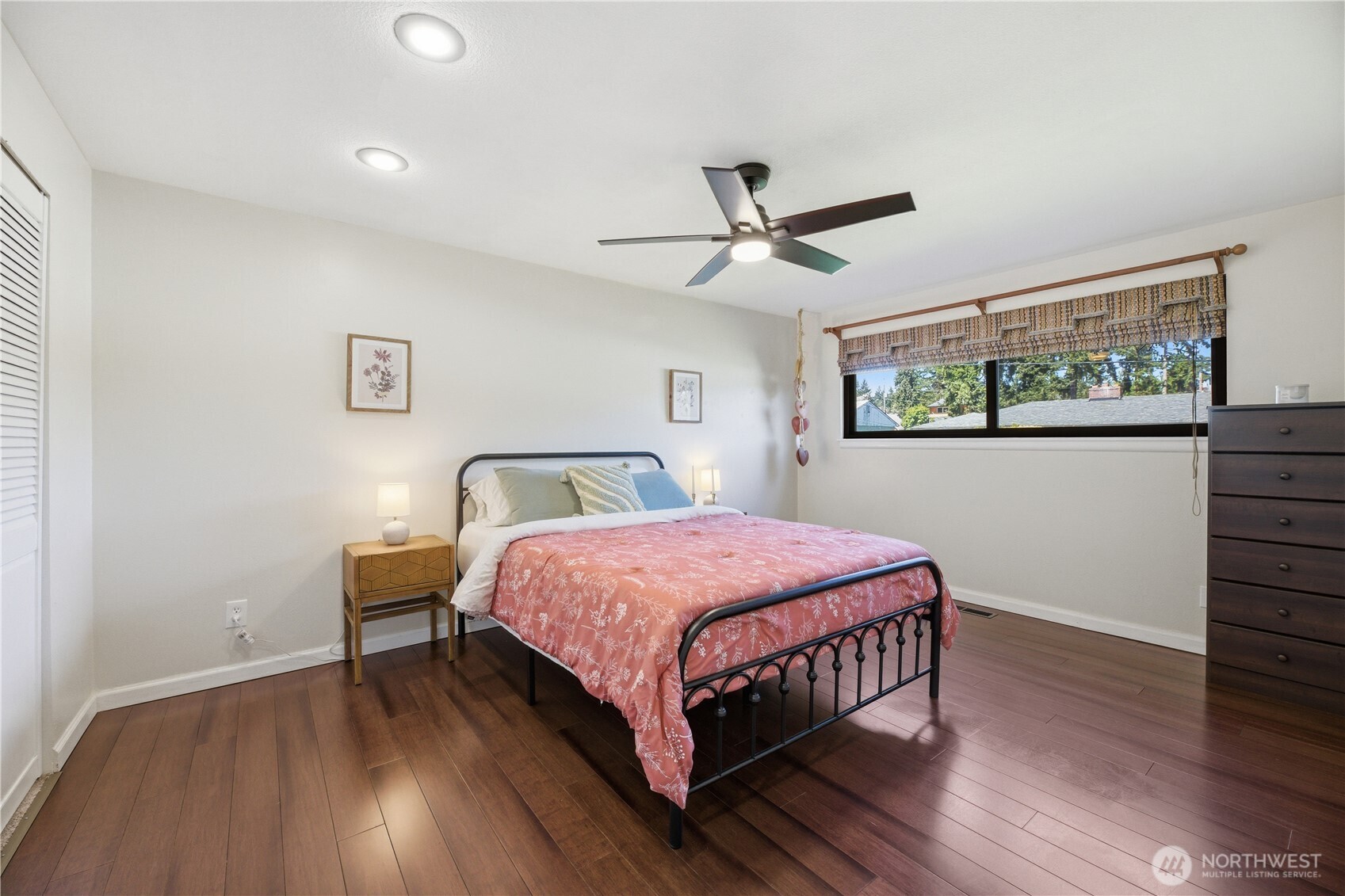 704 Fir Park Lane , Fircrest, WA 98466