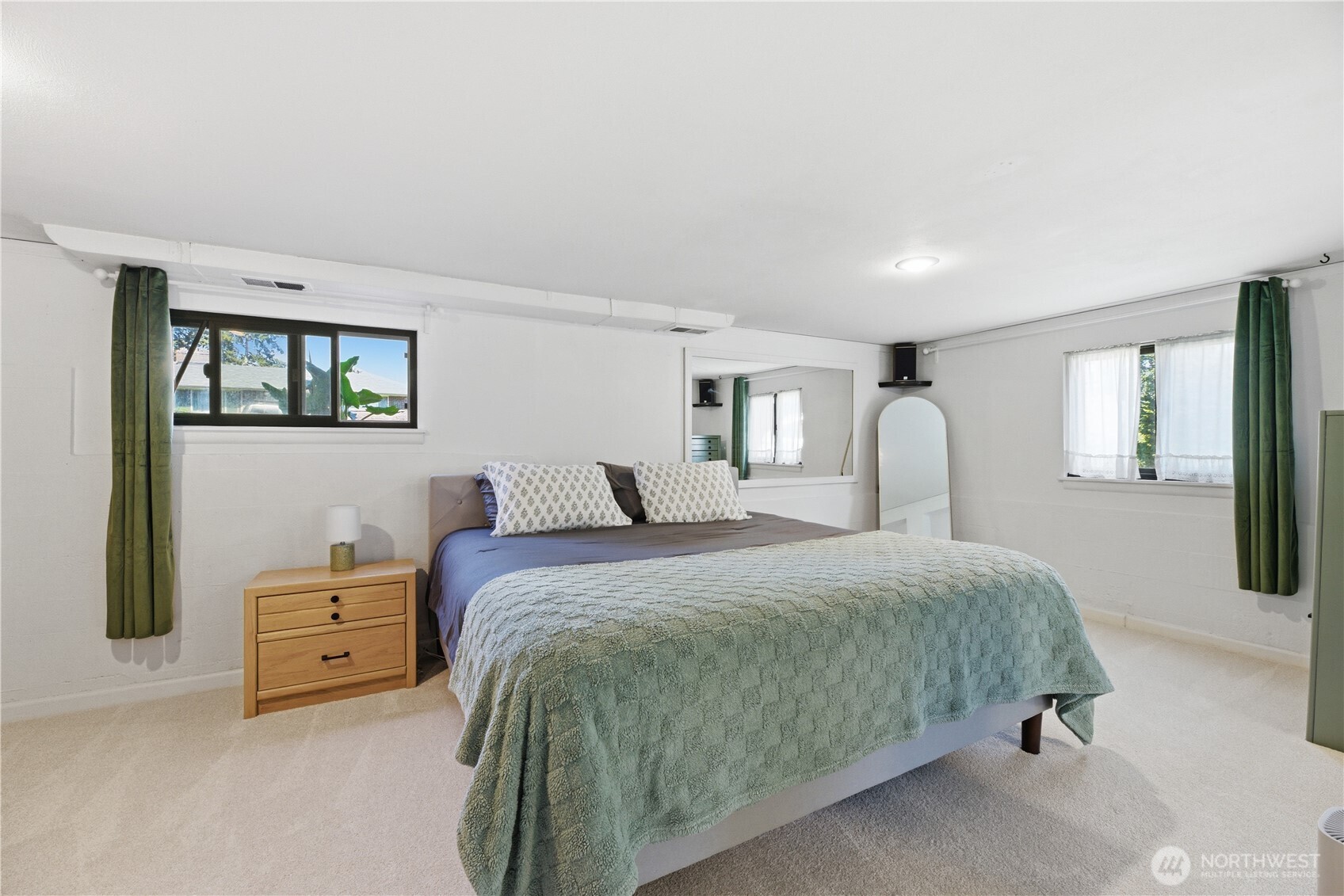 704 Fir Park Lane , Fircrest, WA 98466