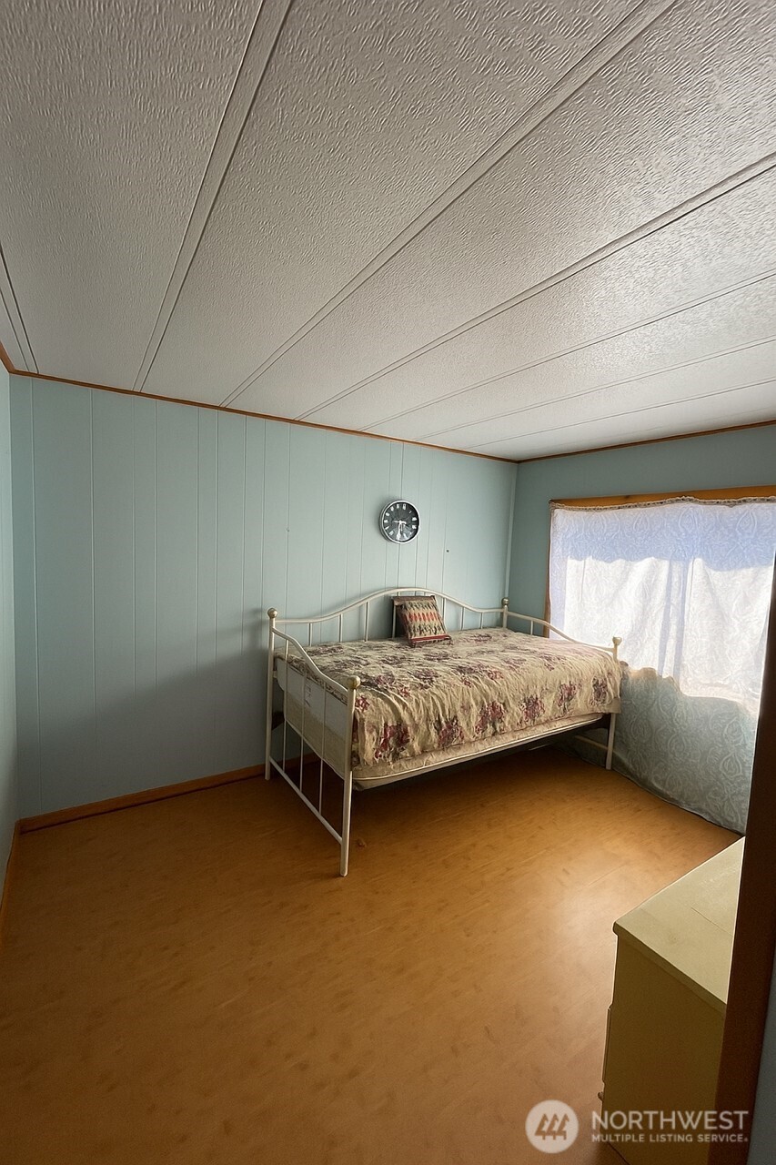 700 NW Crosby Avenue #84, Oak Harbor, WA 98277