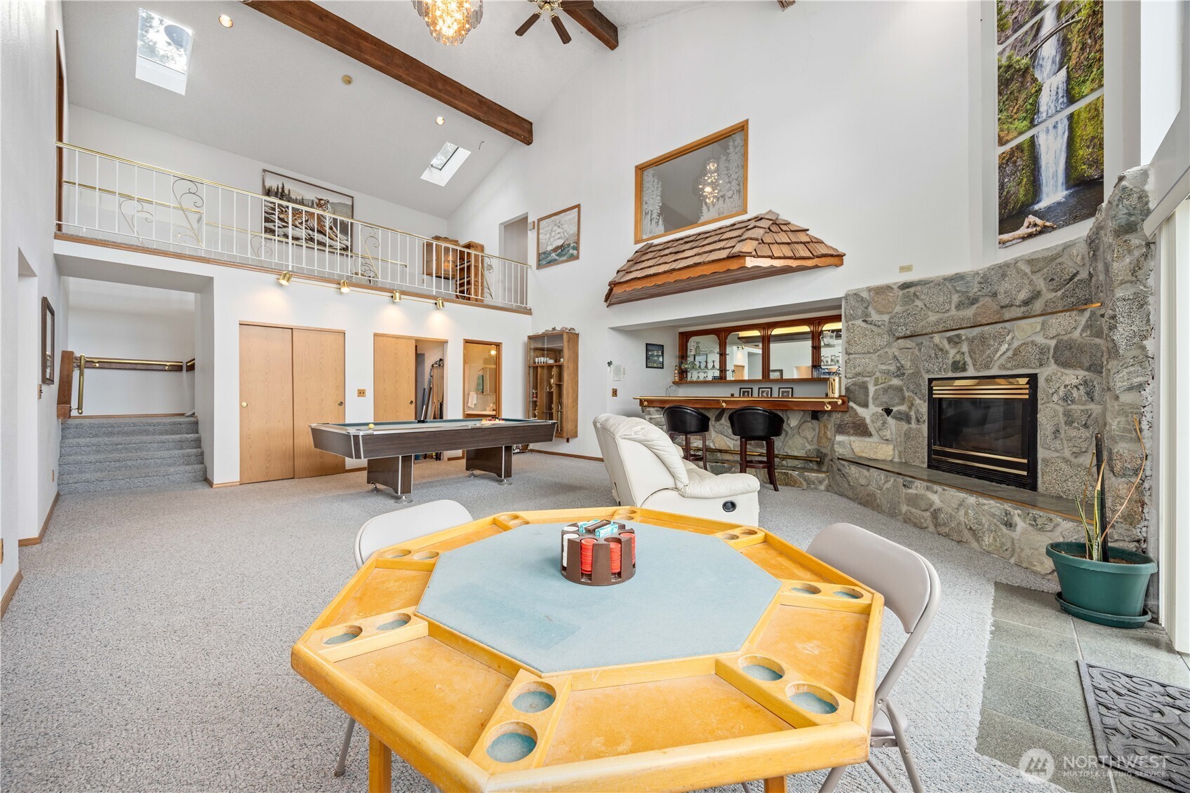 985 Guffy Road , Chelan, WA 98816