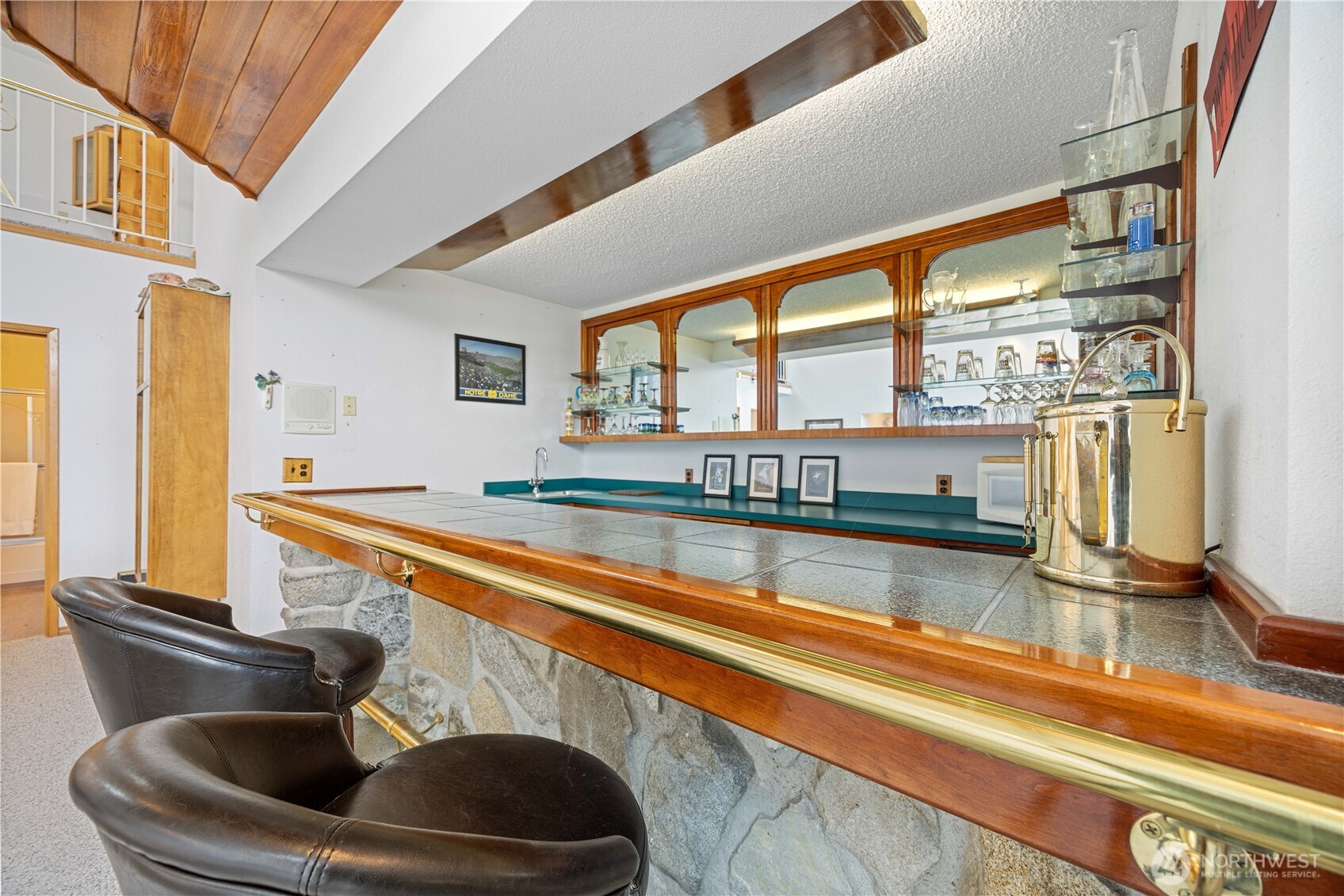 985 Guffy Road , Chelan, WA 98816