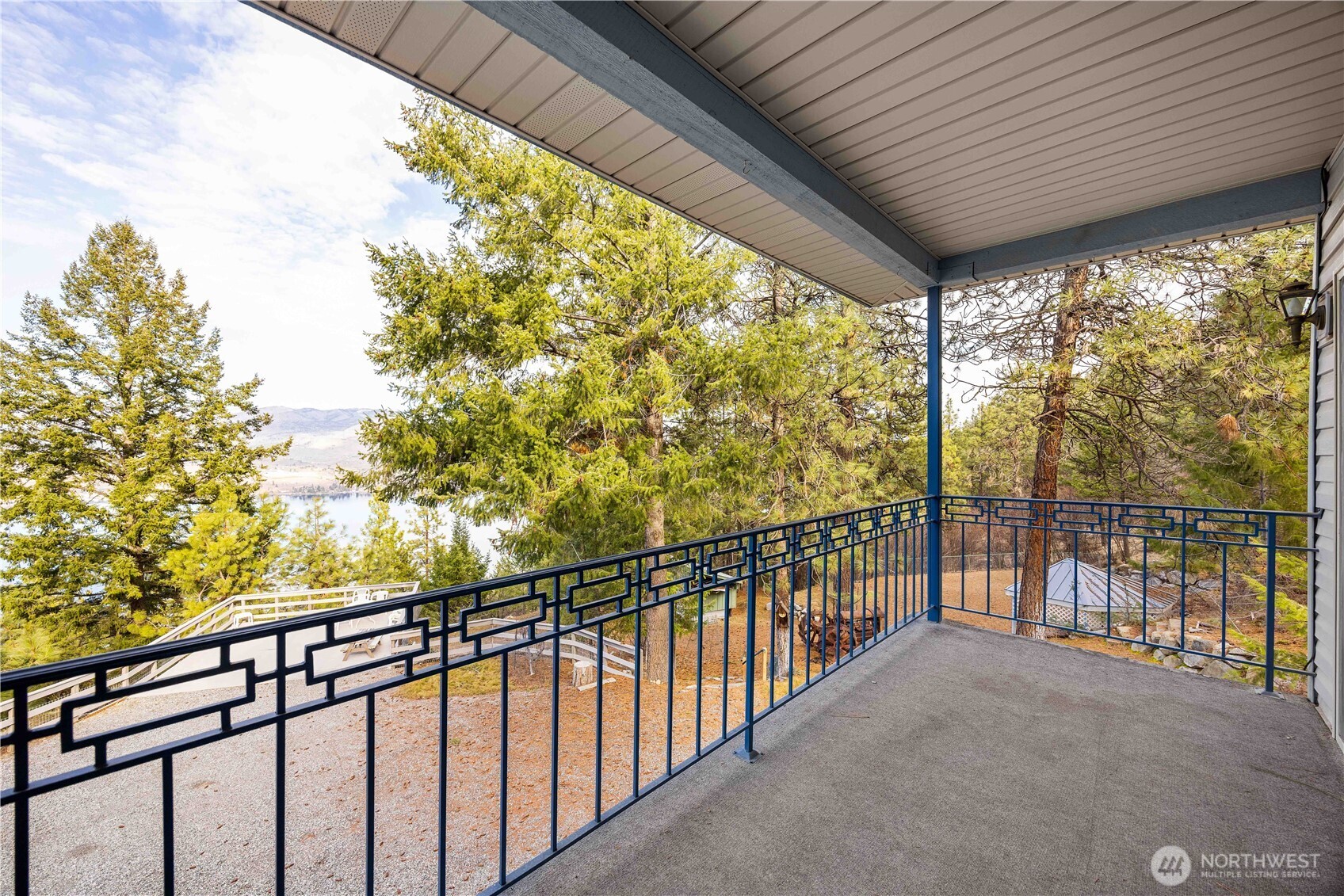 985 Guffy Road , Chelan, WA 98816