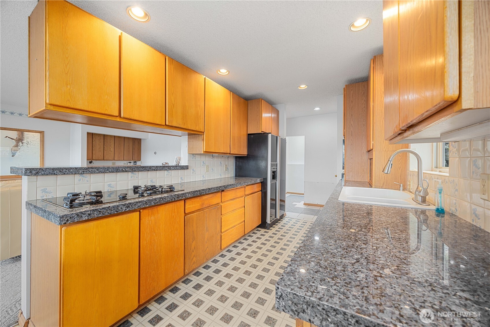 985 Guffy Road , Chelan, WA 98816